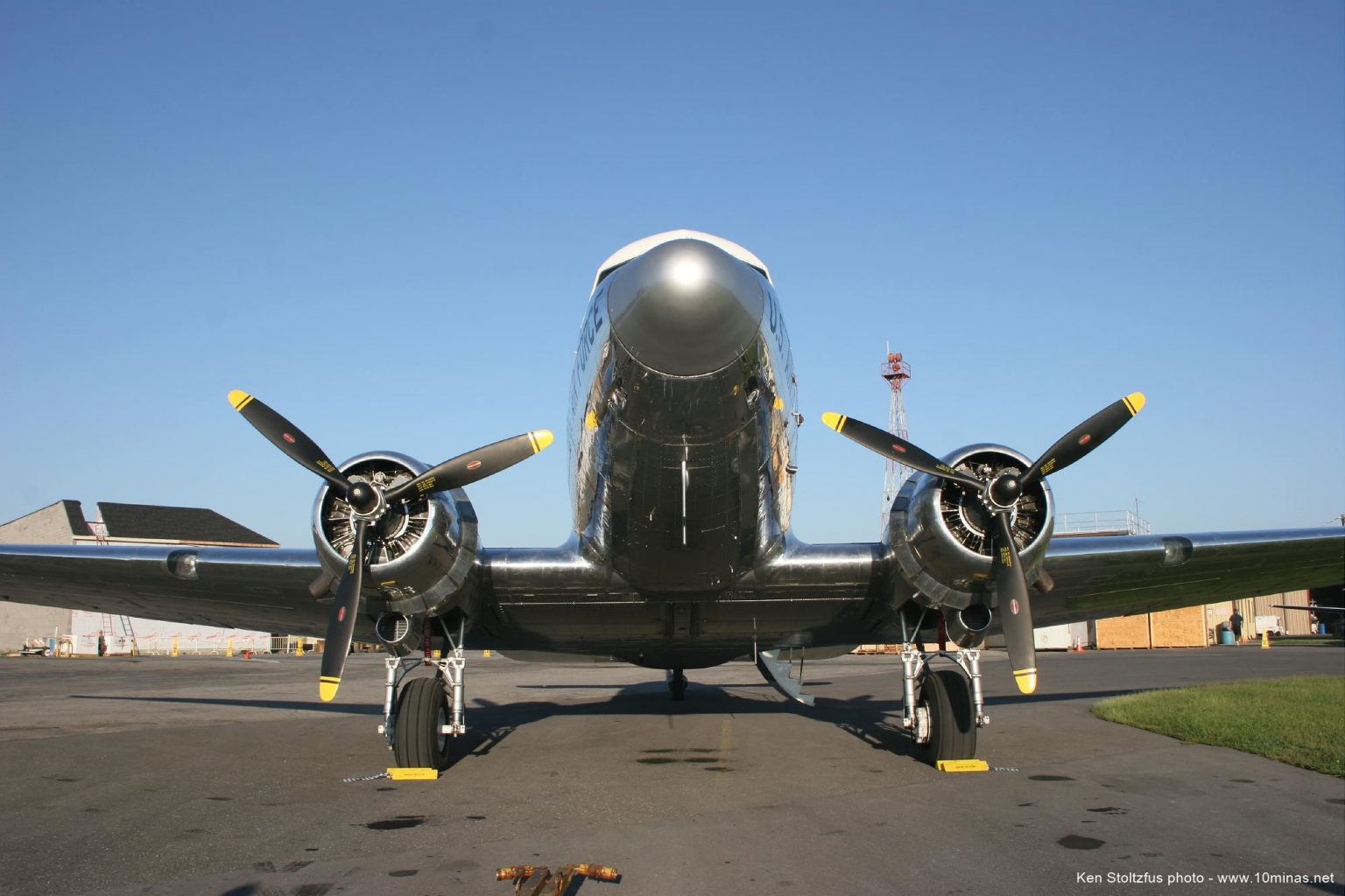 dc3_aircraft_jaars_Waxhaw_nc 10Minas Blog