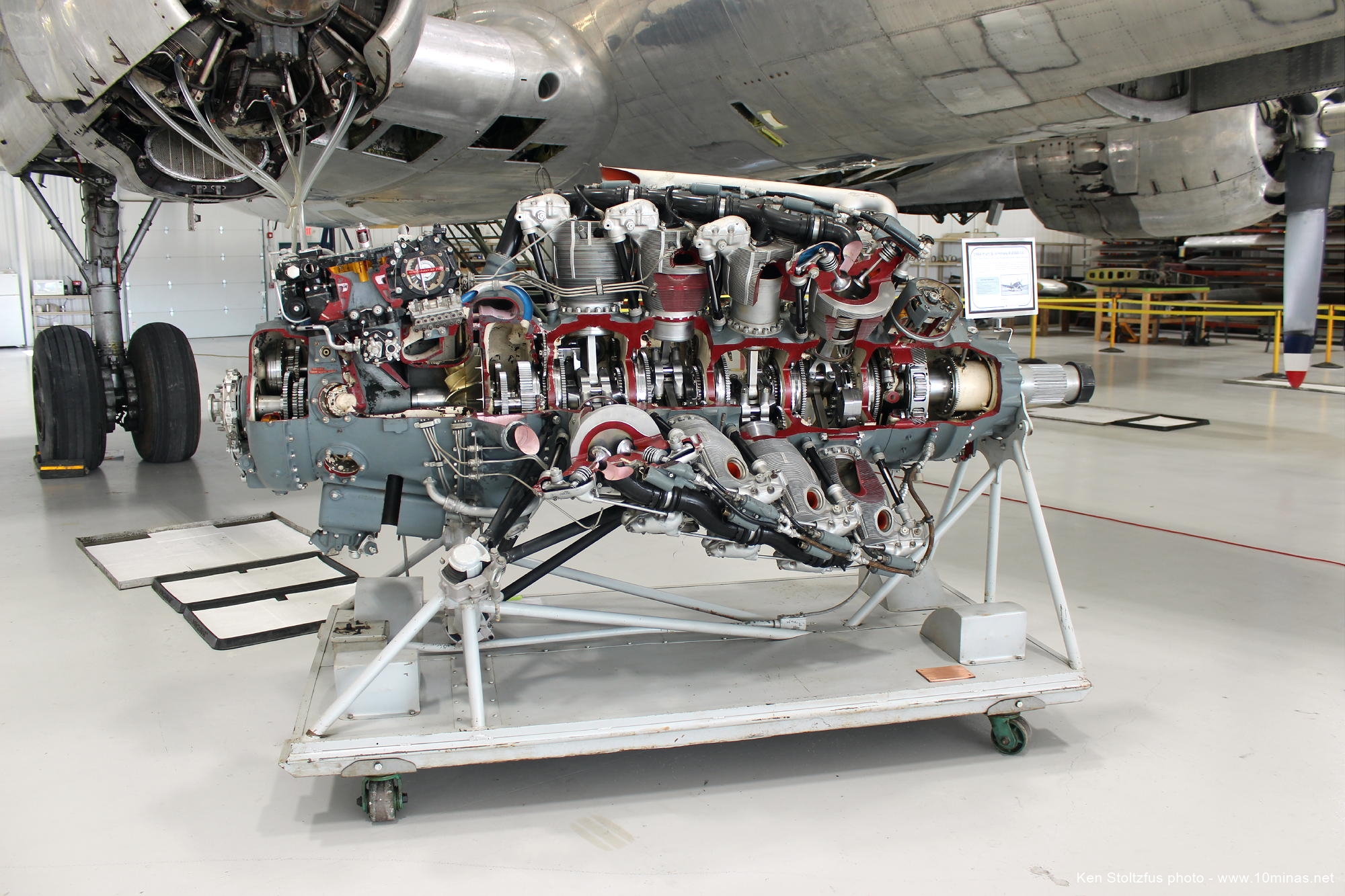 P&W_R-4360_aircraft_engine